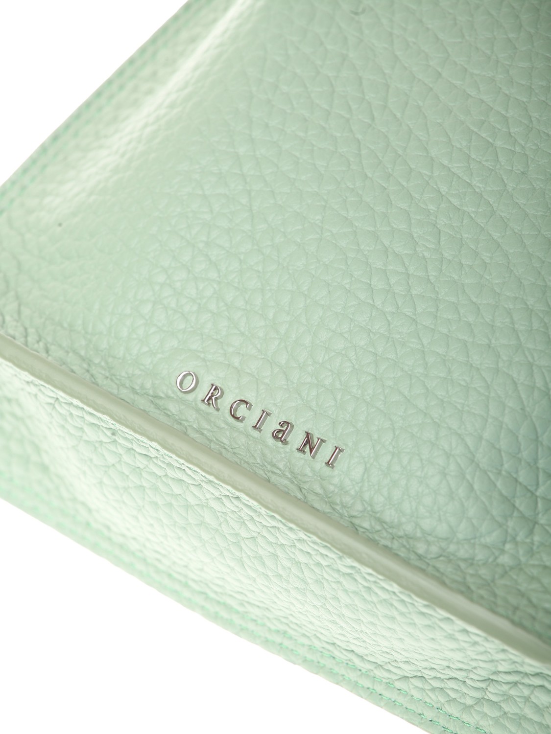 shop ORCIANI  Borsina: Orciani borsa a secchiello in pelle liscia, Petit Mini.
Chiusura a calamita con arricciatura.
Logo lettering sul davanti.
Tracolla a catena per uso crossbody.
Dettagli in metallo silver.
Dimensioni: larghezza: 20 cm altezza: 23.5 cm profondità: 4 cm.
Composizione: 100% pelle di vitello.
Fabbricato in Italia.. SD0170 SOF-MELA number 9981080